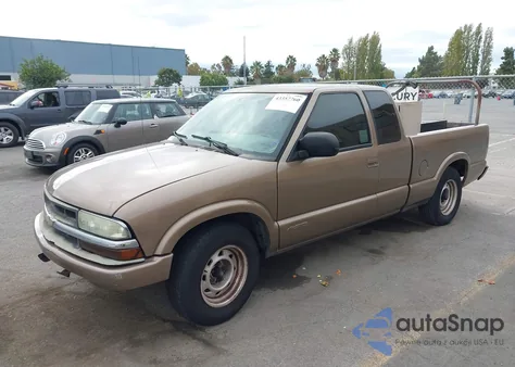 2002 Chevrolet S-10 from USA, damaged, VIN 1GCCS195728208179